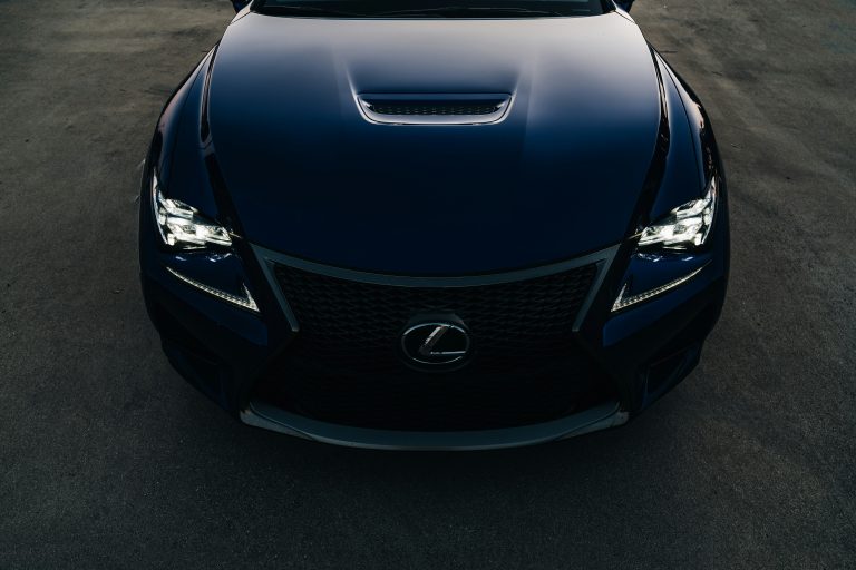 Lexus RC 리뷰 및 상세 스펙