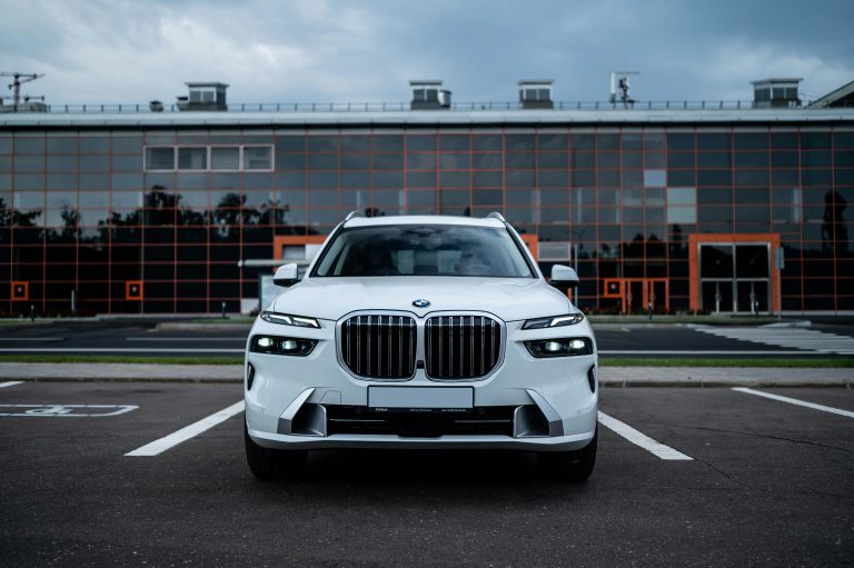 BMW X7 A to Z